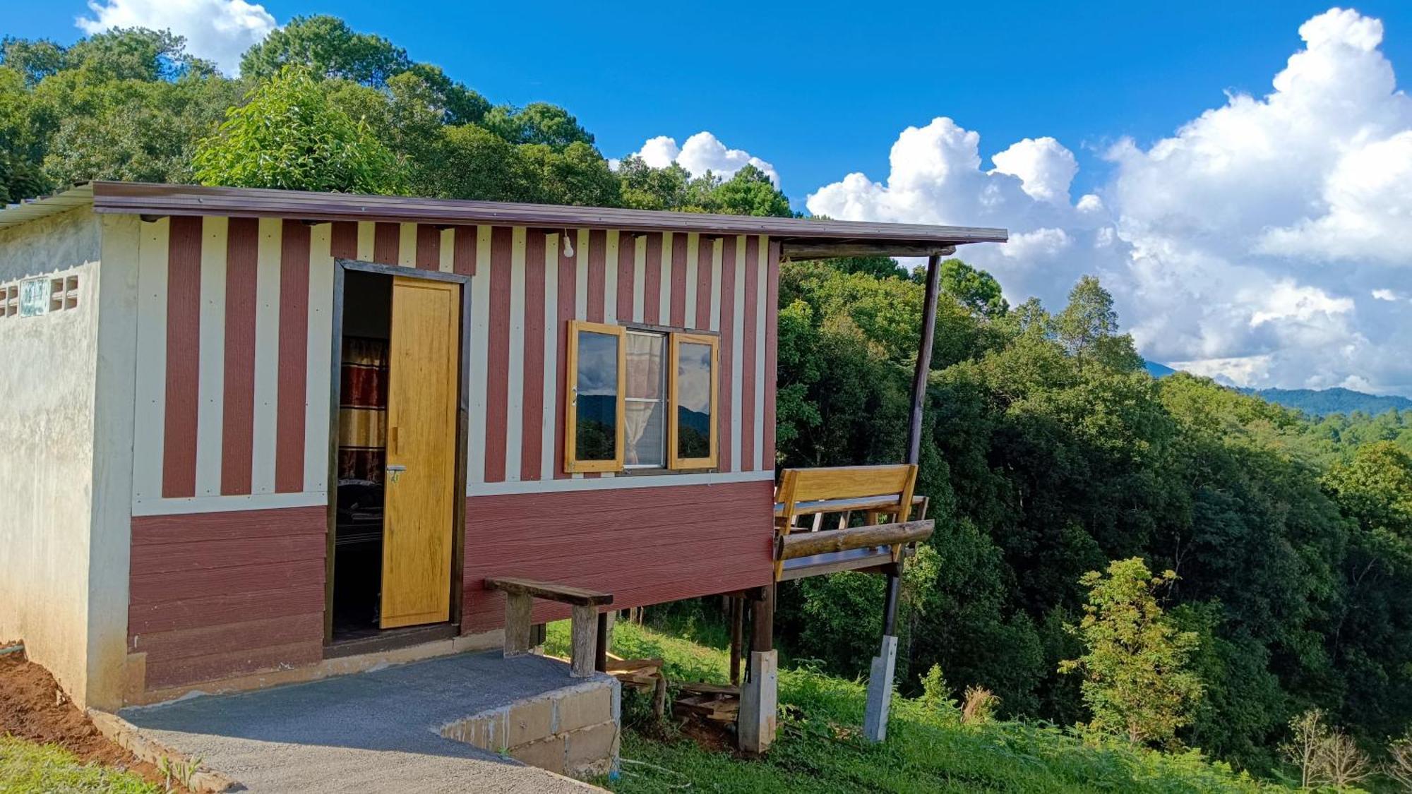ไร่นิธิสุนทร Nithisoonthon Farmstay Mae Hong Son Luaran gambar